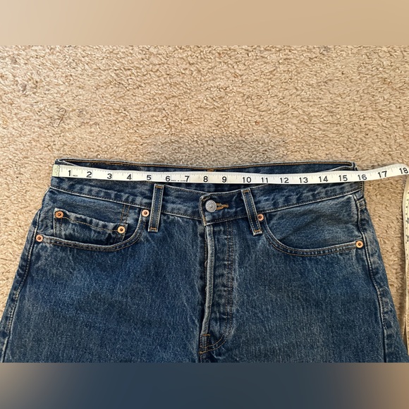 Levi’s high rise 501 button fly cut off shorts - Picture 2 of 6